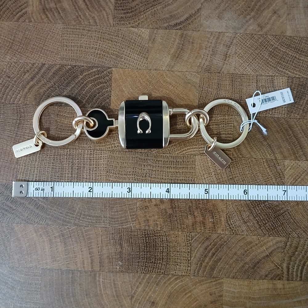 🆕️ Coach Keychain - Picture 5 of 5